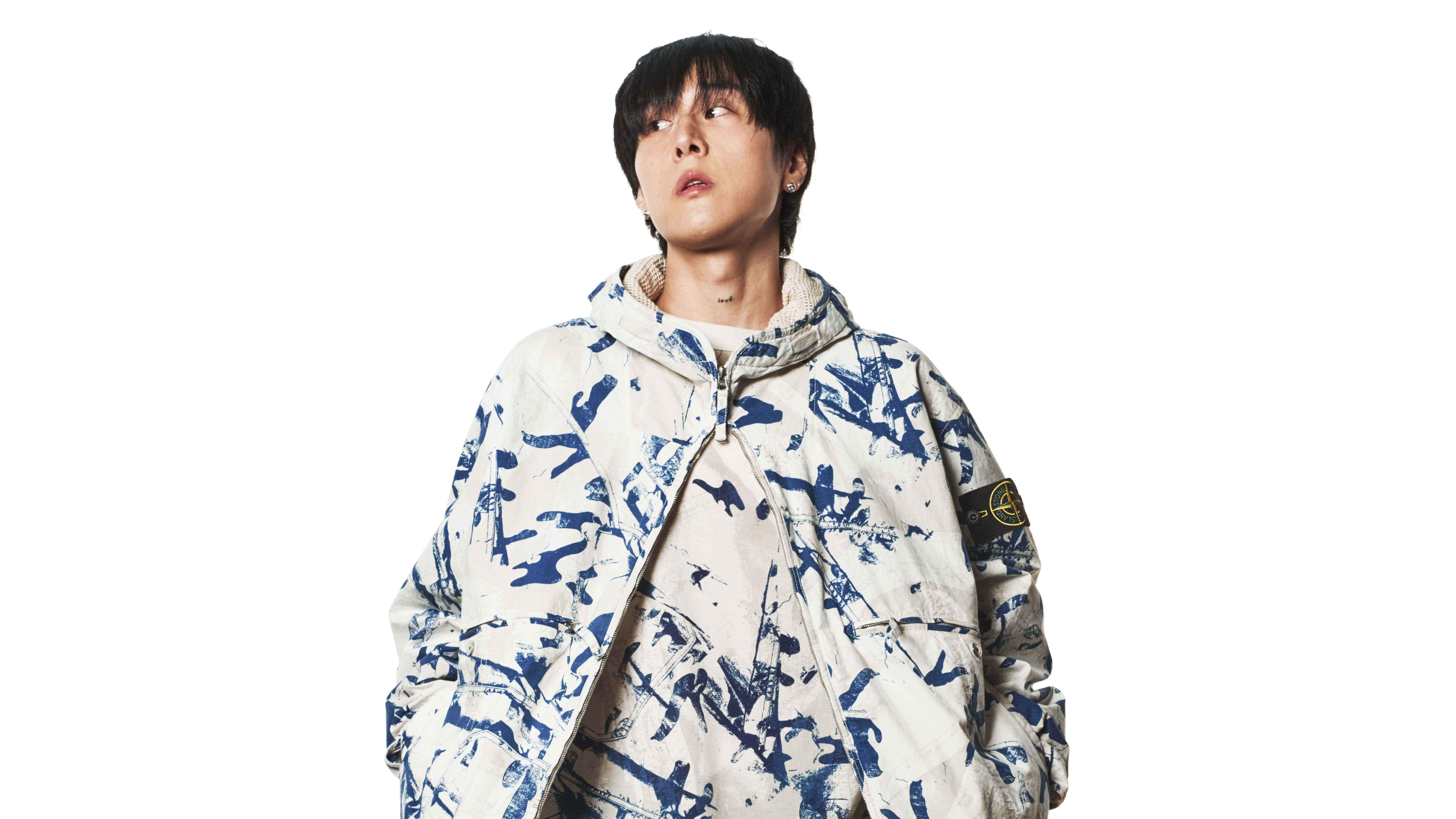 Ph-1 wears the Scan Camo jacket from the Stone Island SS25 collection